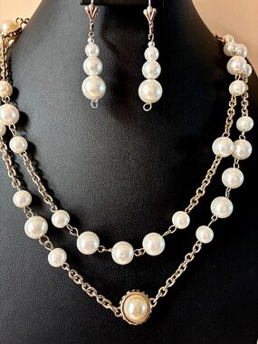 Faux Pearl/Silver Tone Layered Necklace & Earrings